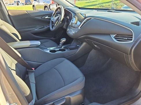 Used 2023 Chevrolet Malibu LT image 14