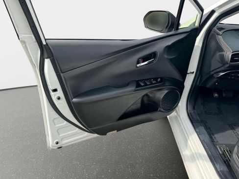 Certified 2021 Toyota Prius Prime Limited FWD image 20