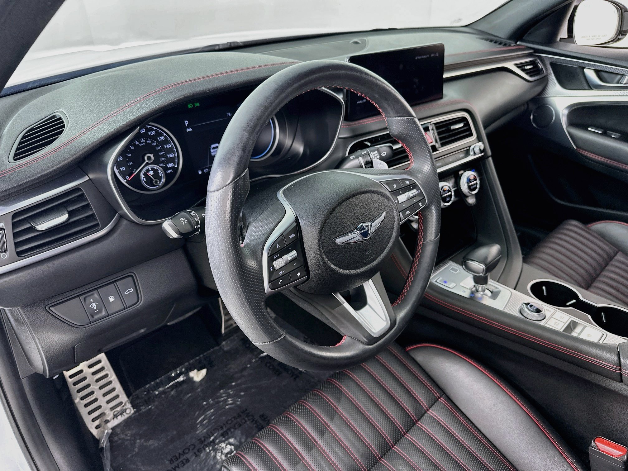 Used 2023 Genesis G70 2.0T w/ Sport Prestige Package RWD image 9