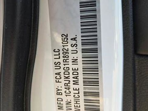 Used 2024 Jeep Grand Cherokee L Overland w/ Trailer Tow Package image 16