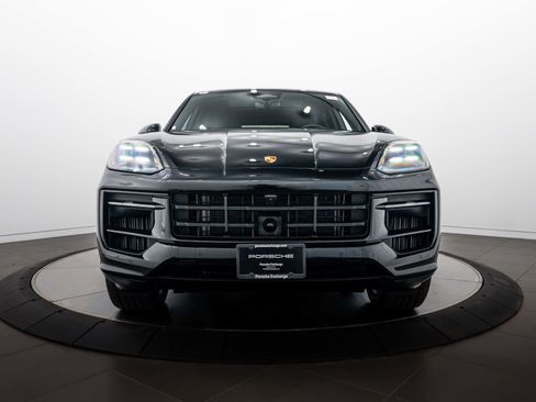 Certified 2026 Porsche Cayenne AWD/4WD image 10
