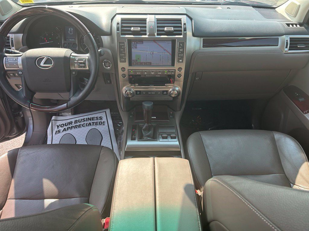 Used 2016 Lexus GX 460 w/ Premium Package AWD/4WD image 16