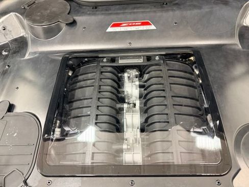Used 2025 Chevrolet Corvette Z06 RWD image 28