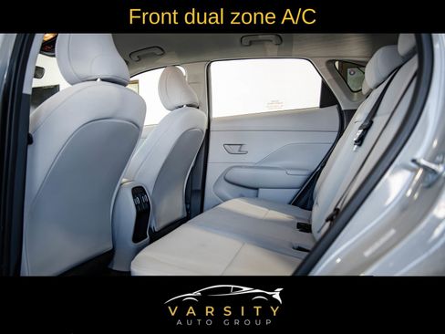 Used 2025 Hyundai Kona SEL image 12