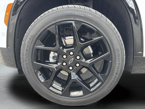 Used 2026 Chevrolet Traverse RS w/ LPO, Floor Liner Package AWD/4WD image 31