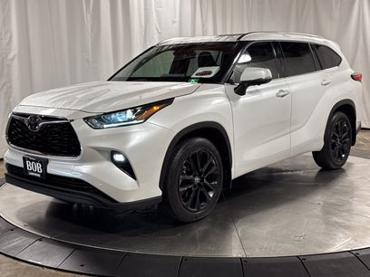 Used 2023 Toyota Highlander Limited