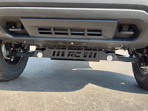 New 2025 GMC Canyon Elevation w/ Convenience Package image 8