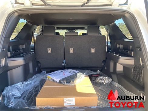 New 2026 Toyota 4Runner TRD Off-Road Premium w/ Tow Technology Package AWD/4WD image 10