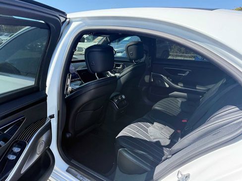 Used 2024 Mercedes-Benz S 500 4MATIC image 14