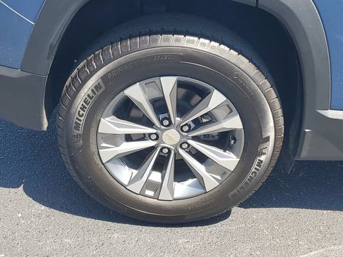 Used 2025 Chevrolet Equinox LT AWD/4WD image 7