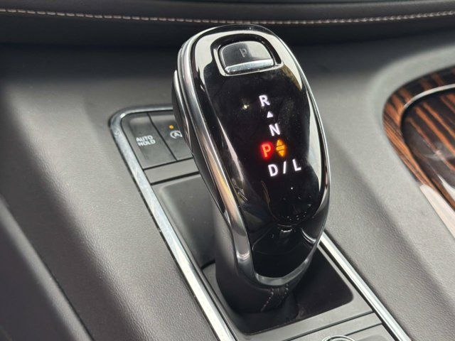 Used 2023 Cadillac Escalade ESV Premium Luxury AWD/4WD image 32
