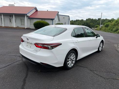 Used 2024 Toyota Camry LE FWD image 10