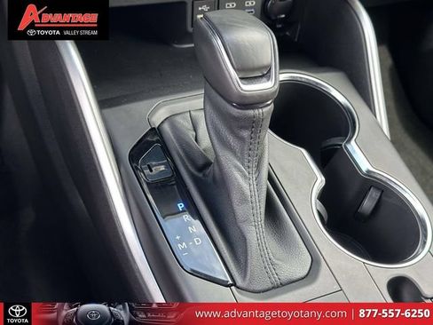 Used 2022 Toyota Highlander XSE FWD image 38