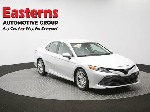 Used 2019 Toyota Camry XLE w/ Carpet Mat Package FWD image 51