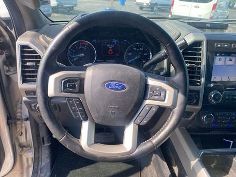 Used 2019 Ford F250 Lariat w/ Lariat Ultimate Package AWD/4WD image 11
