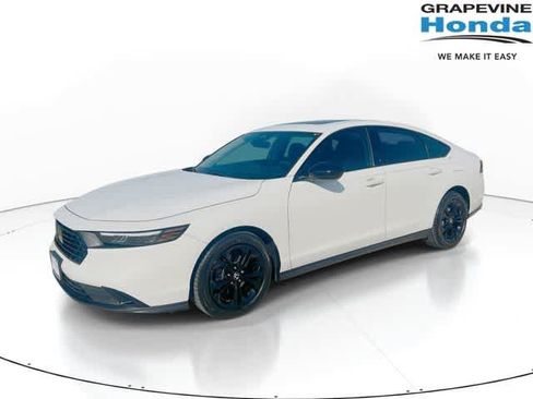 Certified 2025 Honda Accord SE image 1