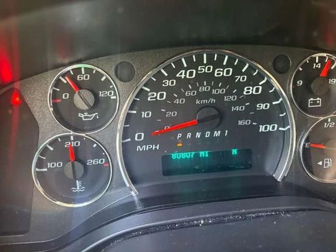 Used 2024 Chevrolet Express 3500 LS w/ Chrome Appearance Package image 19