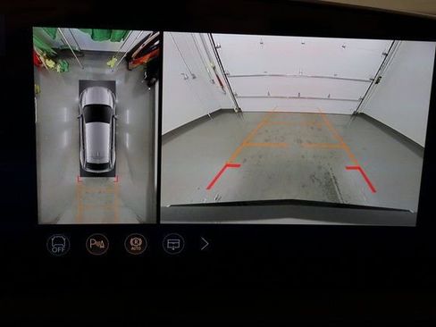 New 2026 Cadillac Optiq Luxury 1 image 24