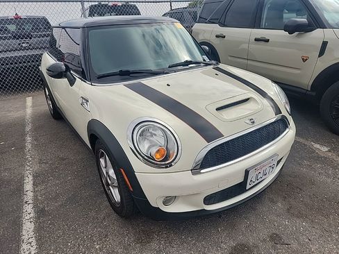 Used 2009 MINI Cooper S FWD image 1