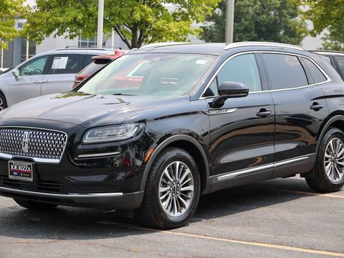 Certified 2023 Lincoln Nautilus FWD image 13
