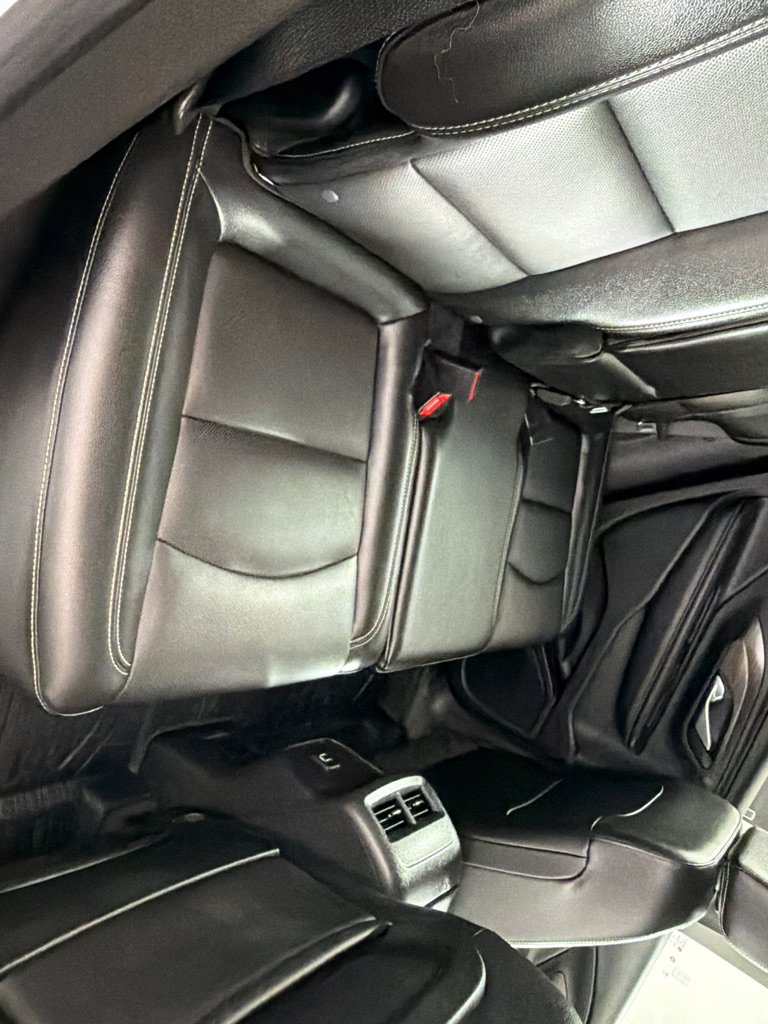 Used 2022 GMC Terrain SLT w/ LPO, Floor Liner Package FWD image 19
