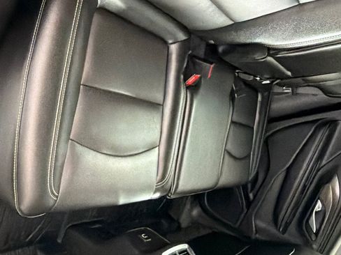 Used 2022 GMC Terrain SLT w/ LPO, Floor Liner Package FWD image 19