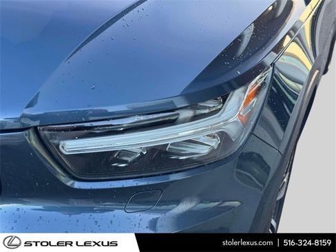 Used 2022 Volvo XC40 P8 Recharge Ultimate image 9