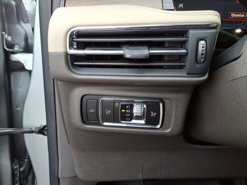 Used 2024 Lincoln Corsair Reserve w/ Equipment Group 201A image 15