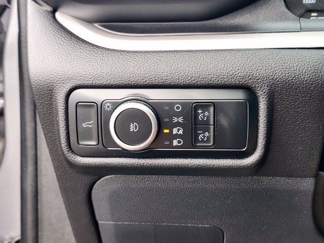 Certified 2023 Ford Explorer XLT w/ Equipment Group 202A AWD/4WD image 25