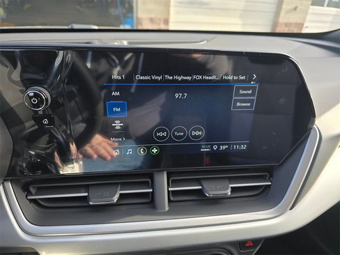 New 2026 Chevrolet Trax RS w/ Sunroof Package image 26