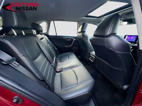 Used 2023 Toyota RAV4 XLE Premium image 35