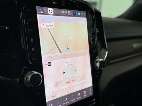 Used 2025 RAM 1500 Laramie AWD/4WD image 25