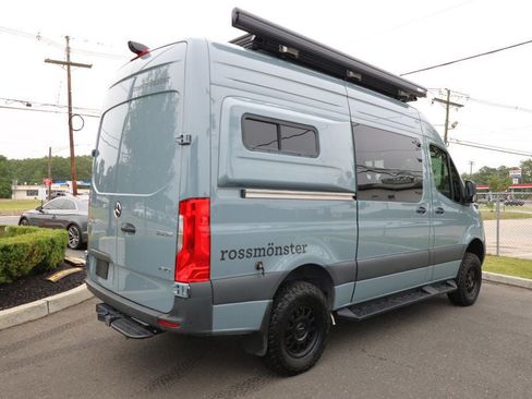 Used 2025 Mercedes-Benz Sprinter 2500 image 5