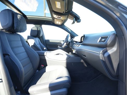 New 2026 Mercedes-Benz GLS 450 4MATIC image 42