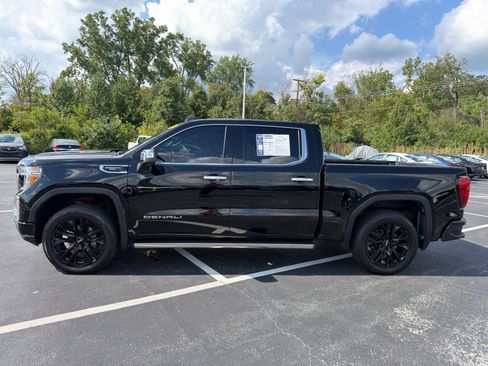 Used 2021 GMC Sierra 1500 Denali w/ Denali Carbonpro Edition AWD/4WD image 3