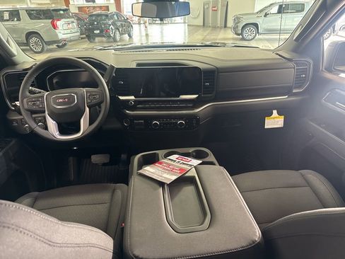Used 2026 GMC Sierra 1500 Elevation image 13
