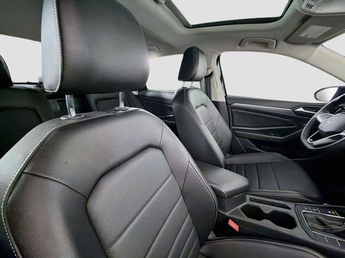 Used 2022 Volkswagen Jetta SE FWD image 26