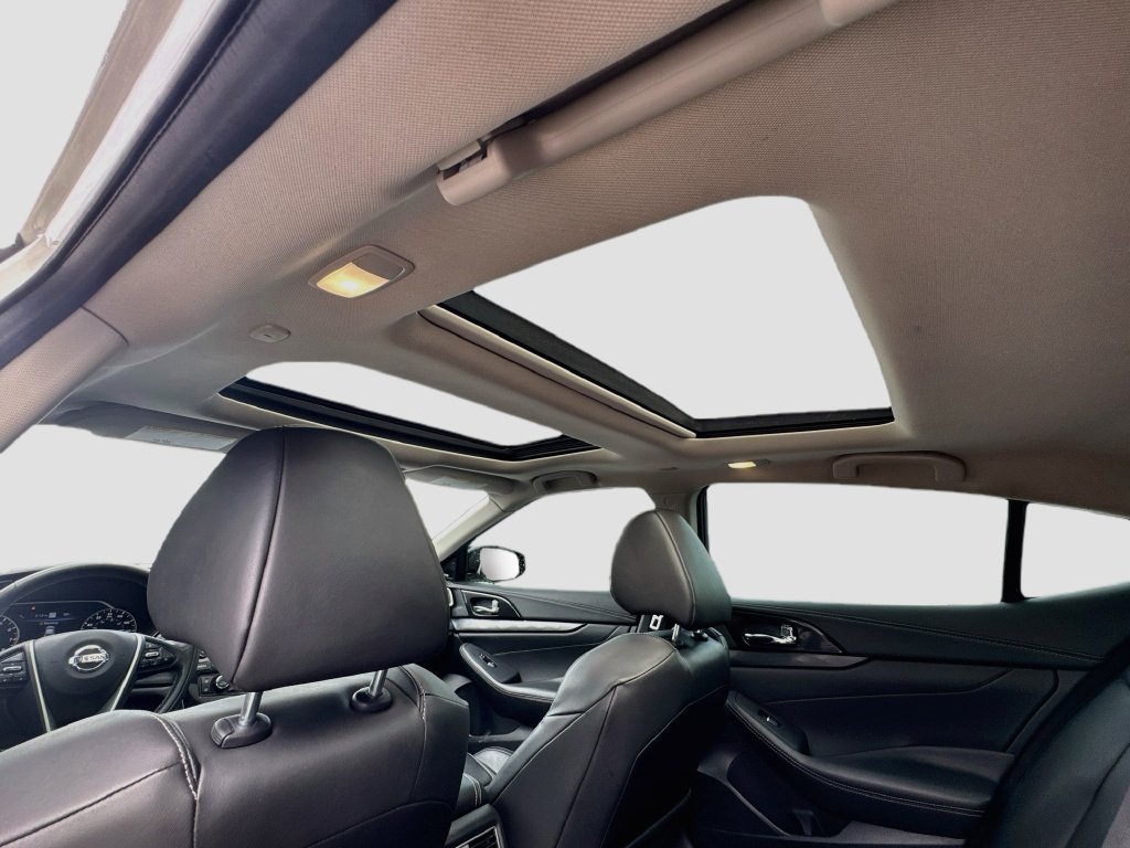 Used 2019 Nissan Maxima Platinum w/ Sport Mat Group FWD image 22