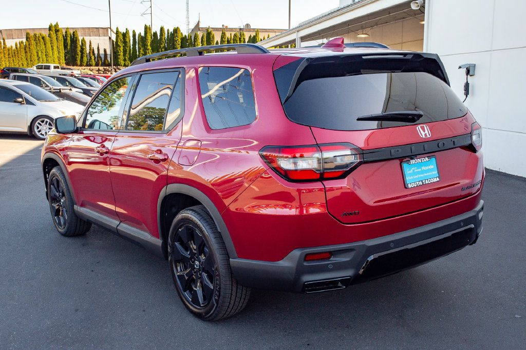 New 2026 Honda Pilot Black Edition image 8