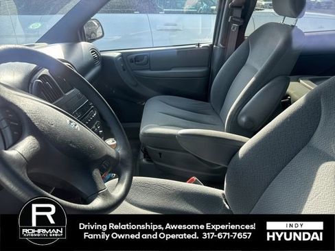 Used 2005 Dodge Caravan SXT w/ Popular Equipment Group image 11