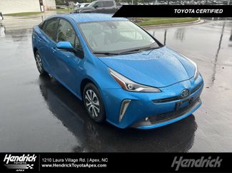 Used 2020 Toyota Prius LE AWD/4WD video 1