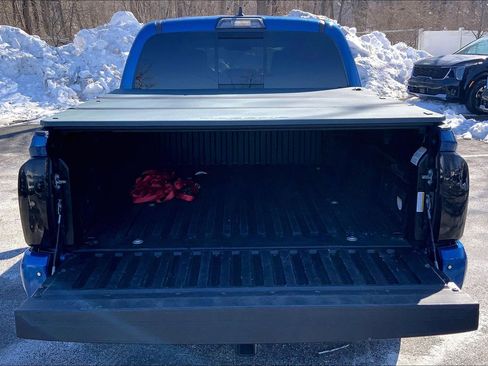 Used 2017 Toyota Tacoma Limited w/ Tow Package image 34