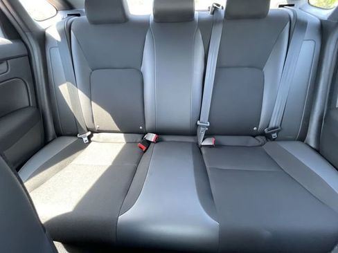Used 2024 Honda Civic Sport image 14
