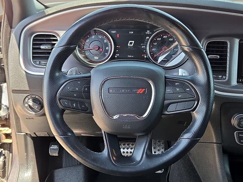 Used 2022 Dodge Charger R/T RWD image 12