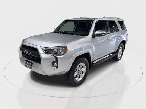 Used 2018 Toyota 4Runner SR5 Premium image 17