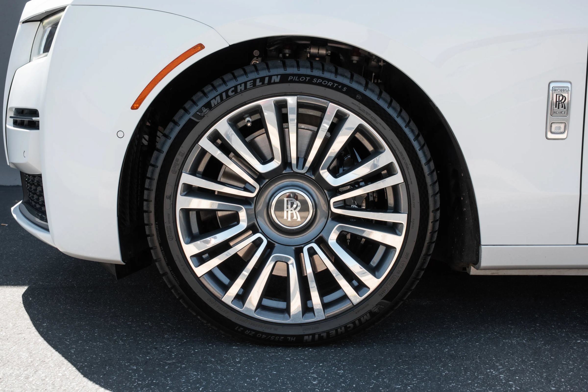 Used 2021 Rolls-Royce Ghost AWD/4WD image 45
