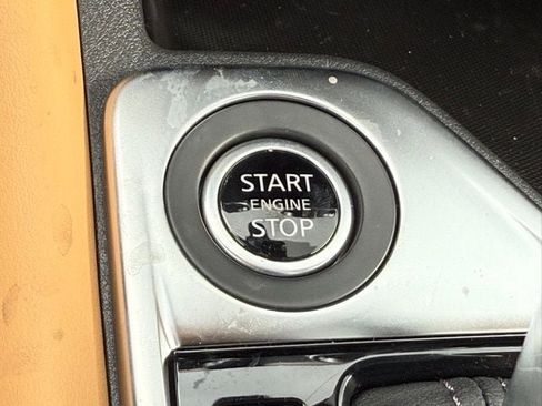 New 2025 Nissan Sentra SV w/ SV Premium Package image 30