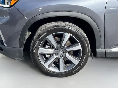 Used 2025 Honda Pilot Elite image 35