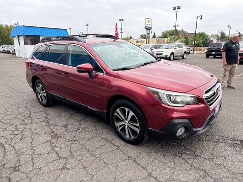 Used 2018 Subaru Outback 2.5i Limited AWD/4WD image 5