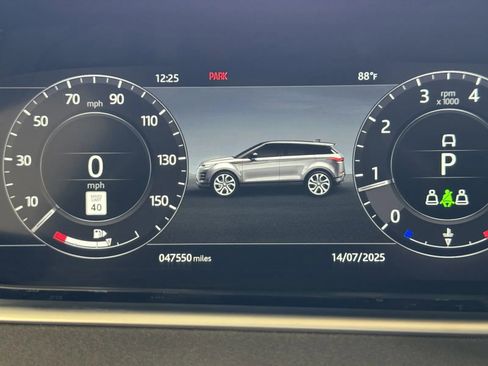 Used 2020 Land Rover Range Rover Evoque SE image 17